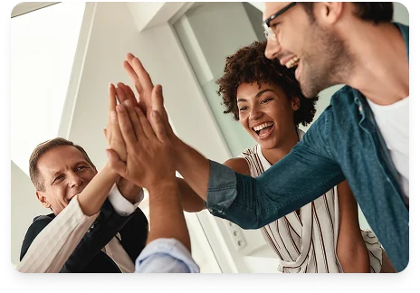 Equipe comemorando resultados da parceria